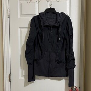 Lululemon reversible Women's Black Jacket size 12